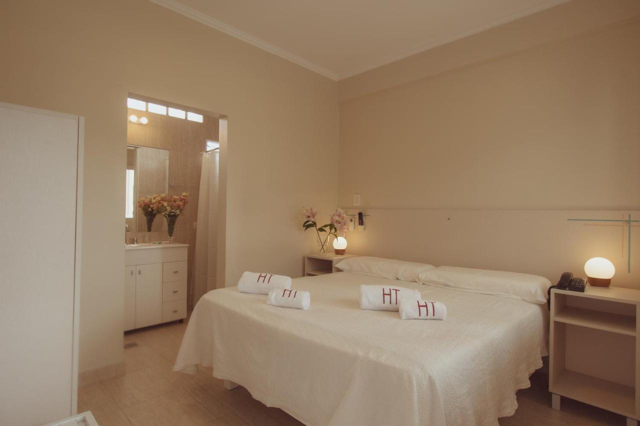 Habitación Doble con baño privado - 2 camas