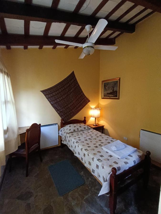 Habitación Individual Estándar con baño compartido