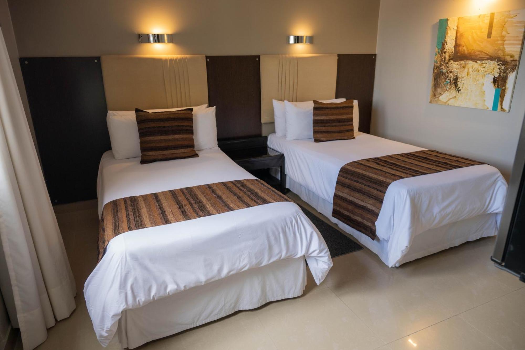 Superior Twin Room,1742733808:JPEG